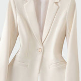 BLAZER V MODERNÍ ELEGANTNÍ LINII